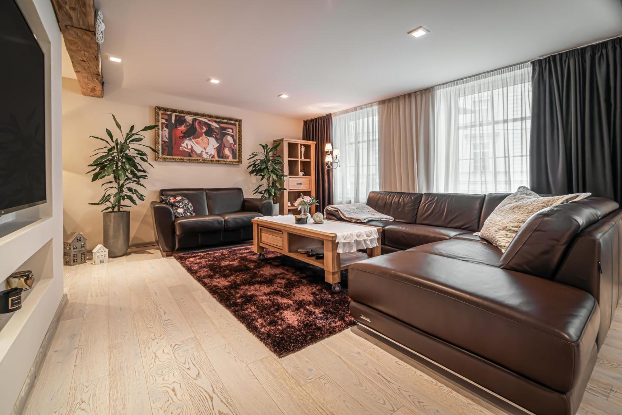 Luxurious And Royal Apartment In The Old Town Bratislava Exteriér fotografie