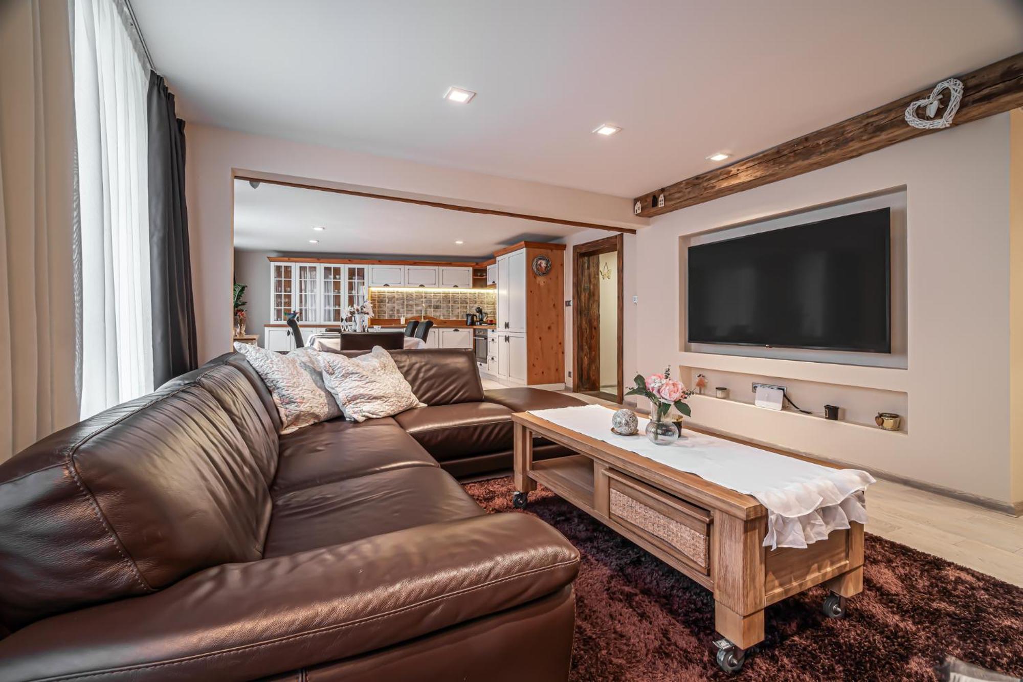 Luxurious And Royal Apartment In The Old Town Bratislava Exteriér fotografie
