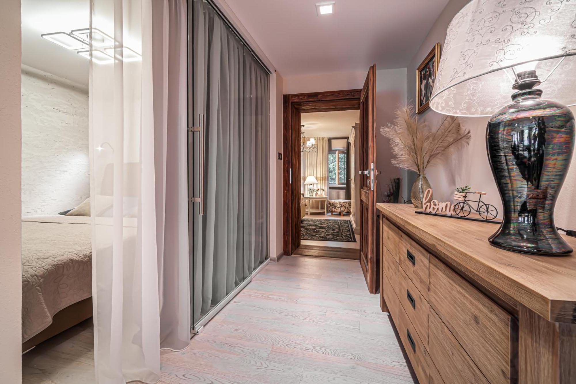 Luxurious And Royal Apartment In The Old Town Bratislava Exteriér fotografie