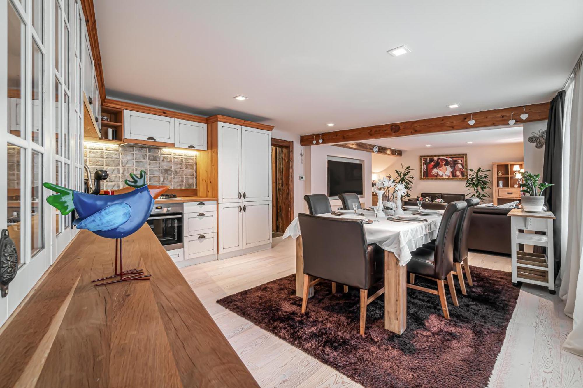 Luxurious And Royal Apartment In The Old Town Bratislava Exteriér fotografie