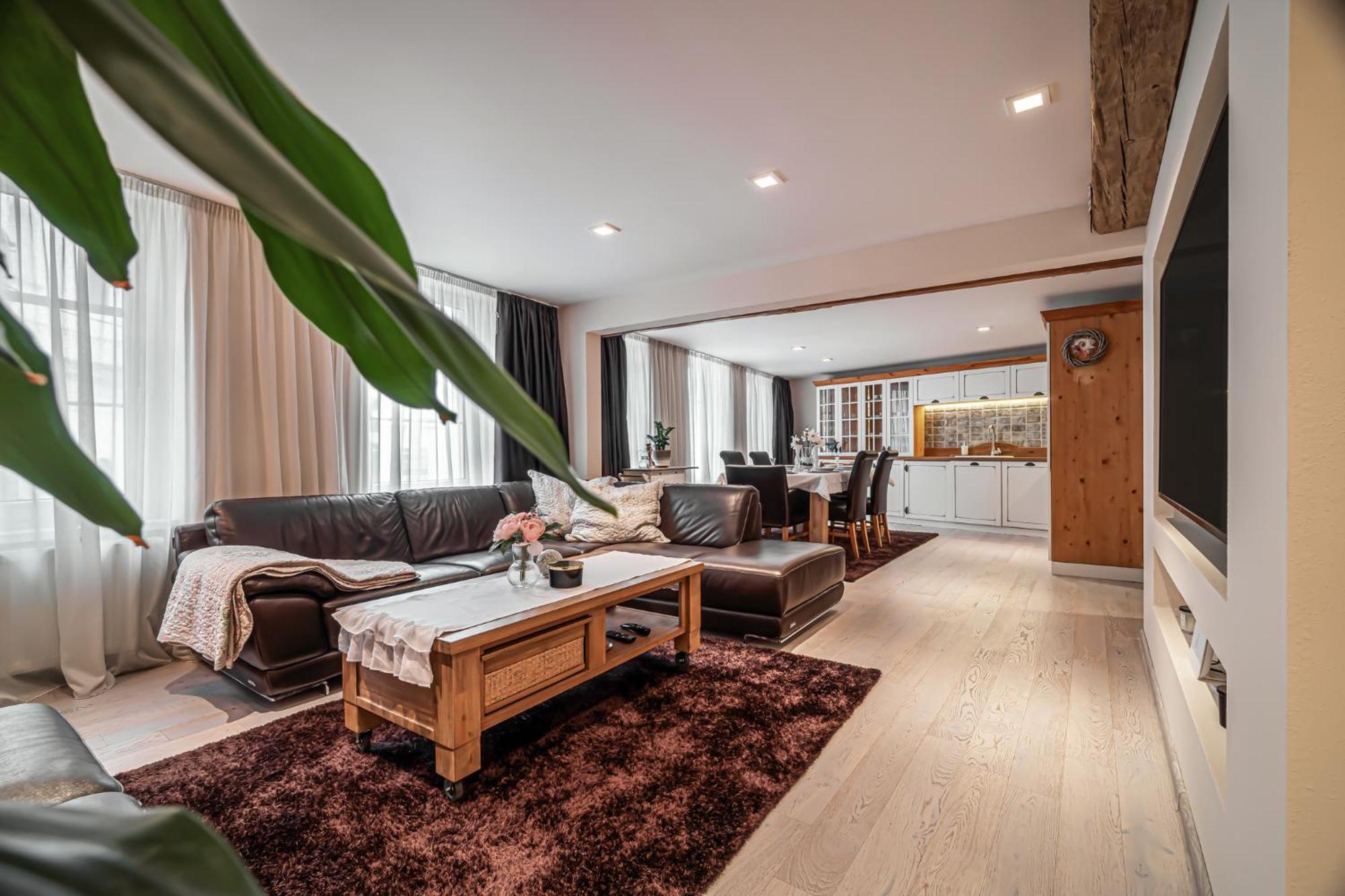 Luxurious And Royal Apartment In The Old Town Bratislava Exteriér fotografie